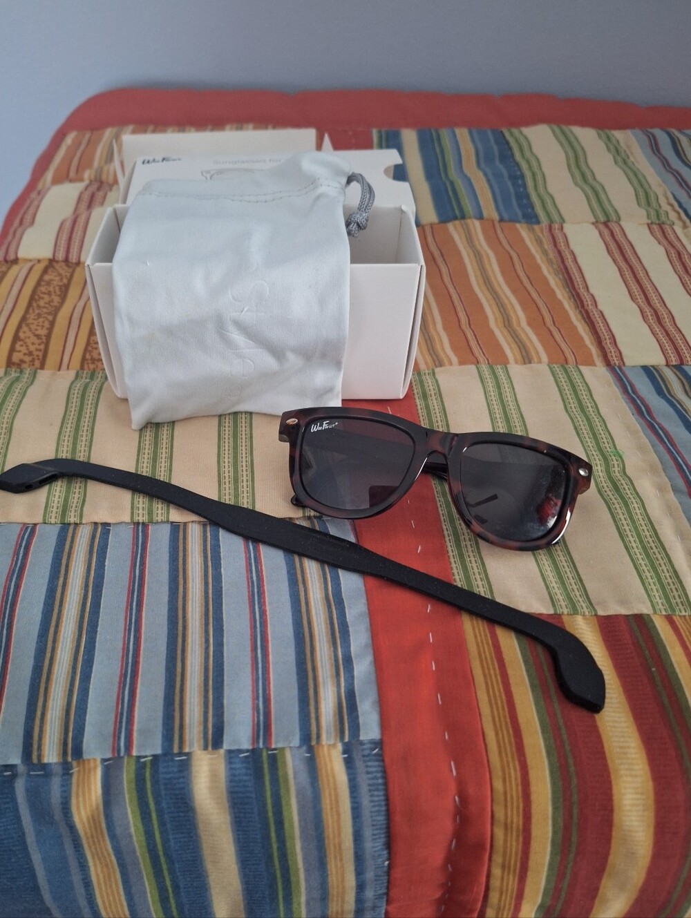 Wee Farer Polarized SunglassesW/Strap/Bag/Box- Tortoise Shell